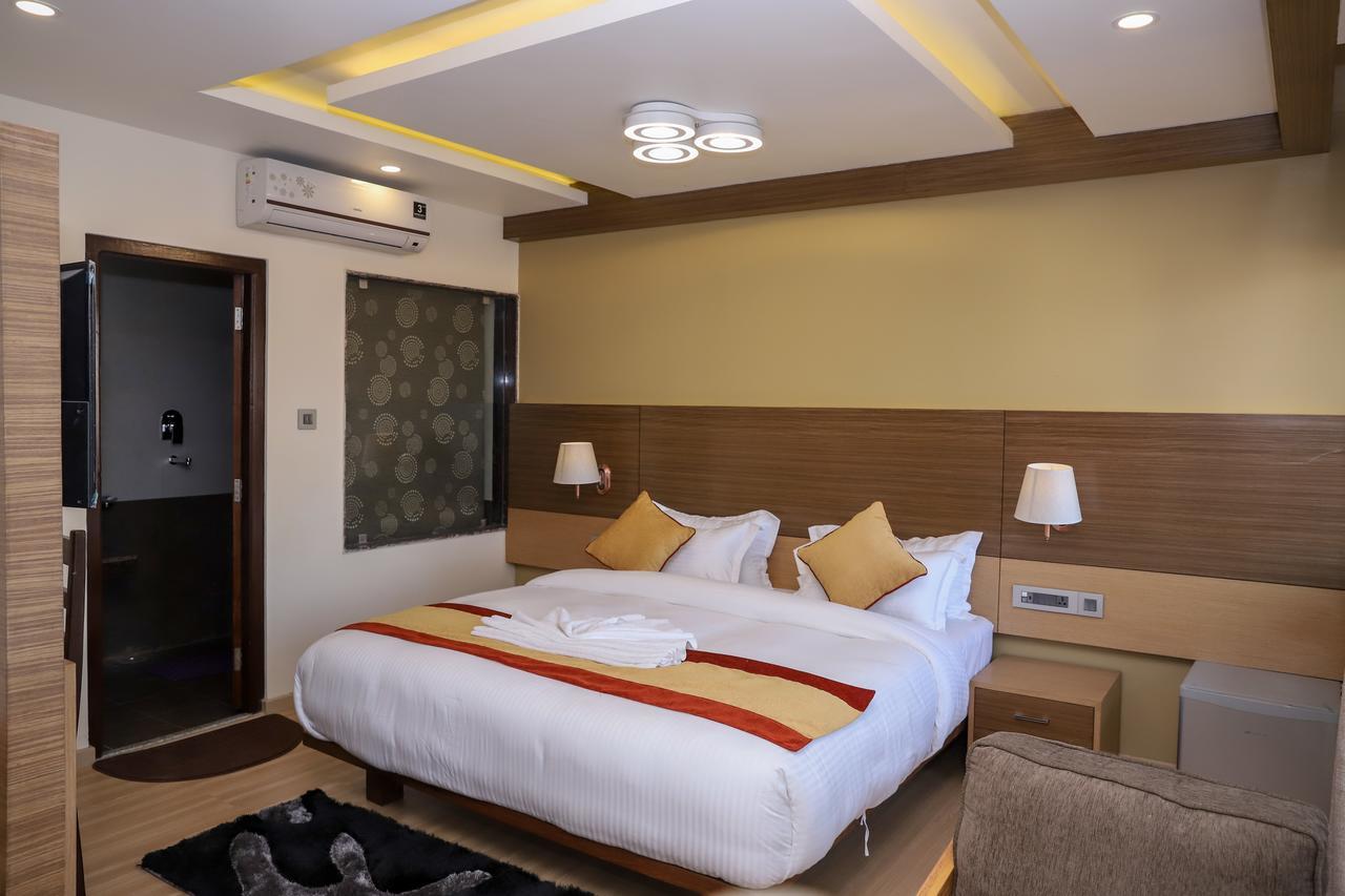 Retro Hotel And Spa Katmandu Dış mekan fotoğraf