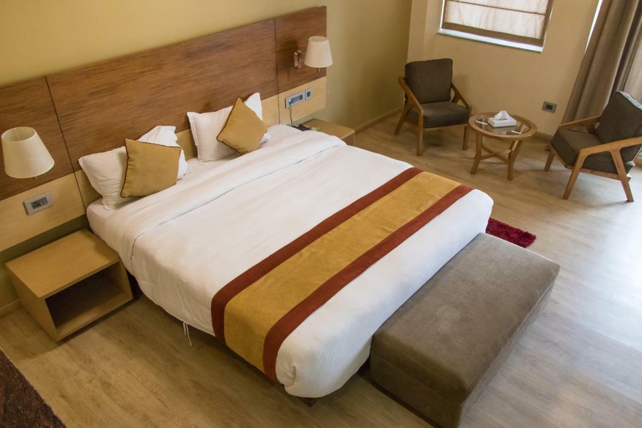 Retro Hotel And Spa Katmandu Dış mekan fotoğraf