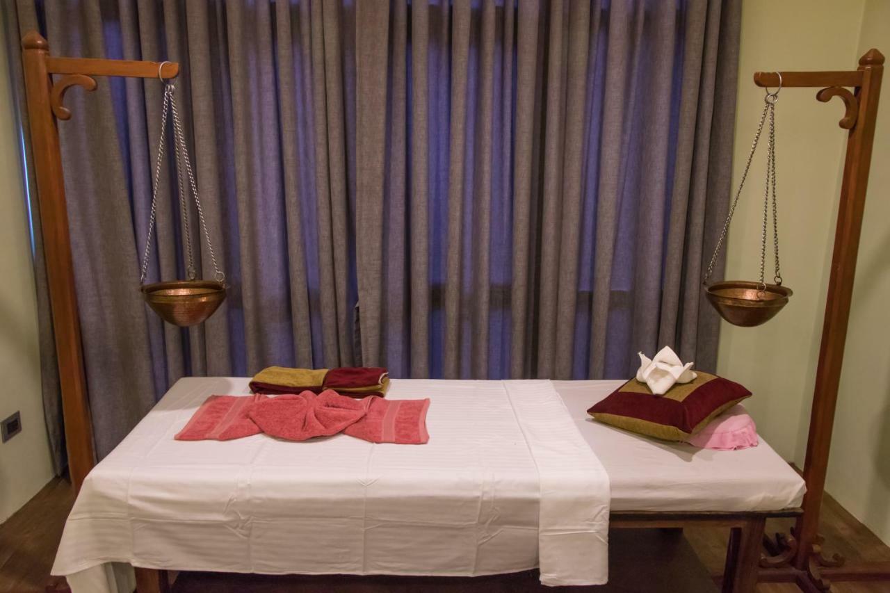 Retro Hotel And Spa Katmandu Dış mekan fotoğraf